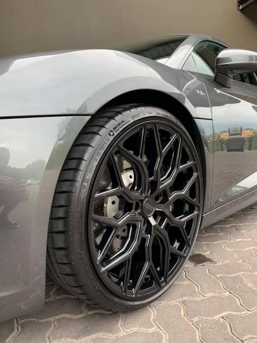 Колеса Audi R8 V10 by RACE! 2019 года  (фото 4 из 13)